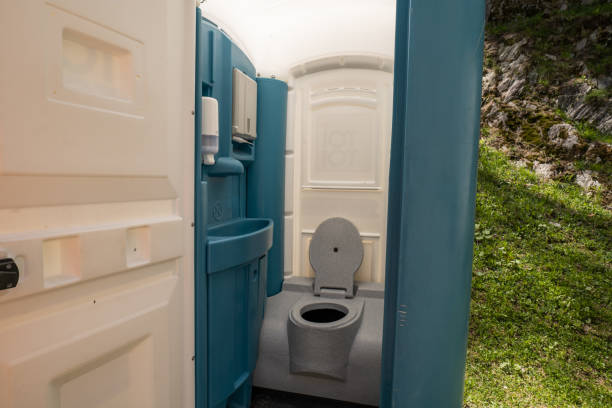 Portable Toilet Options We Offer in Nokomis, FL